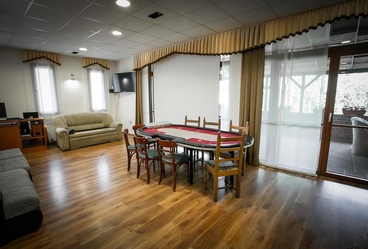 Forras Vendeghaz Villa Dunaegyhaza Buitenkant foto