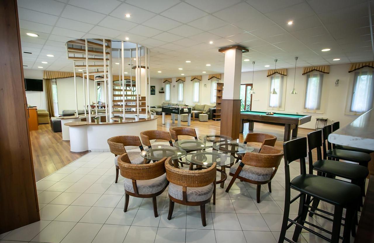 Forras Vendeghaz Villa Dunaegyhaza Buitenkant foto