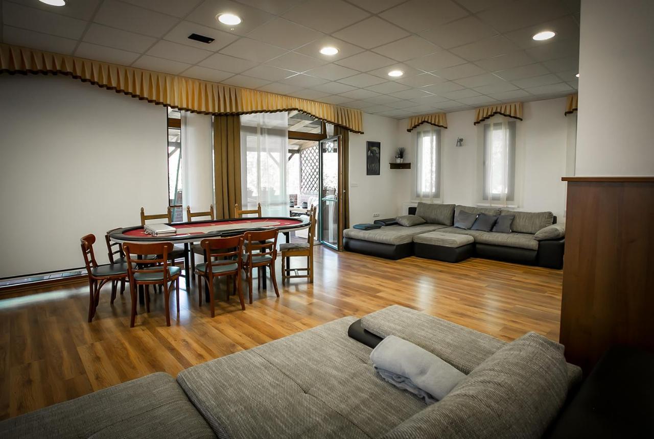 Forras Vendeghaz Villa Dunaegyhaza Buitenkant foto